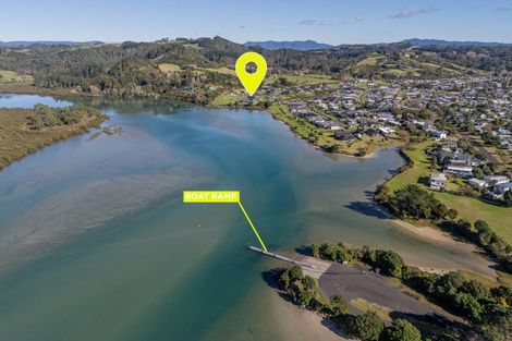 Photo of property in 17 Fred Harsant Drive, Cooks Beach, 3591