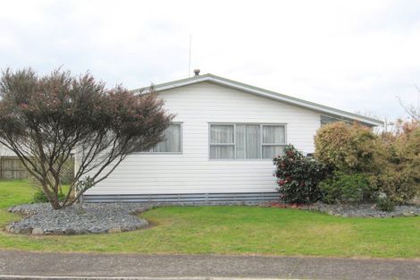 Photo of property in 12 Endeavour Close, Whitianga, 3510