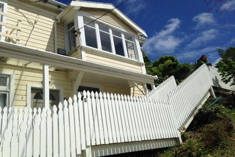 Photo of property in 2 Kopiko Way, Brooklyn, Wellington, 6021