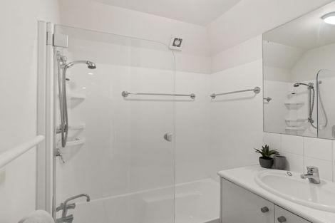 Photo of property in 18/15 Peterborough Street, Christchurch Central, Christchurch, 8013