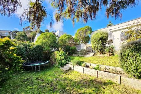 Photo of property in 73 Maupuia Road, Maupuia, Wellington, 6022