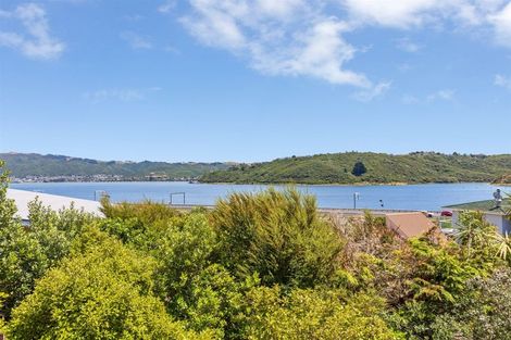 Photo of property in 5 Brora Crescent, Papakowhai, Porirua, 5024