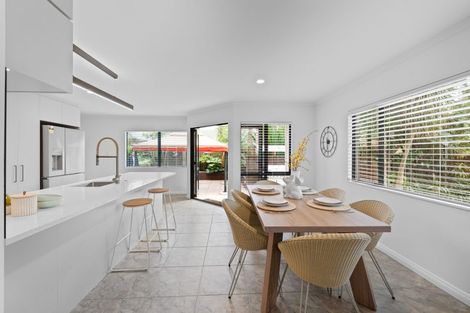 Photo of property in 26 Gunner Drive, Te Atatu Peninsula, Auckland, 0610