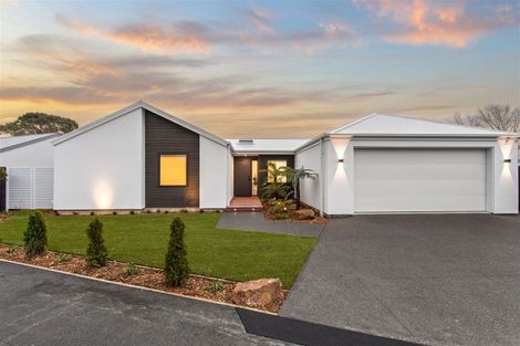 Photo of property in 82 Leistrella Road, Hoon Hay, Christchurch, 8025