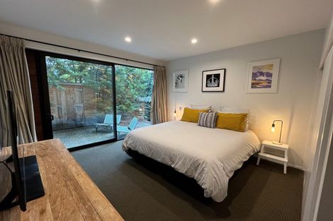 Photo of property in 1 Buckler Court, Jacks Point, Queenstown, 9371