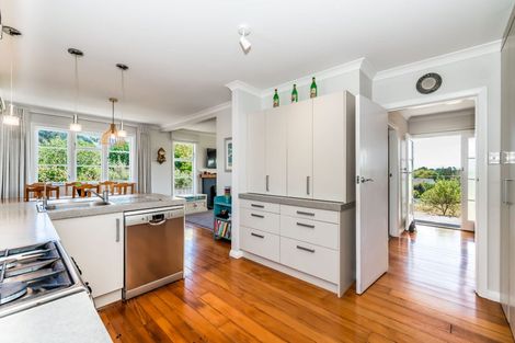 Photo of property in 118 Raumati Road, Raumati Beach, Paraparaumu, 5032