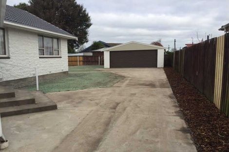 Photo of property in 74 Oakhampton Street, Hornby, Christchurch, 8042
