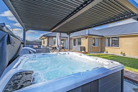 Photo of property in 5 Fountain Place, Rolleston, 7614