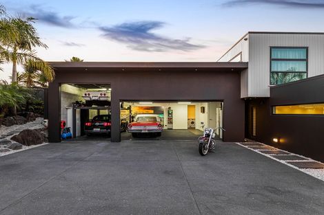 Photo of property in 3 Mansion Court, West Harbour, Auckland, 0618