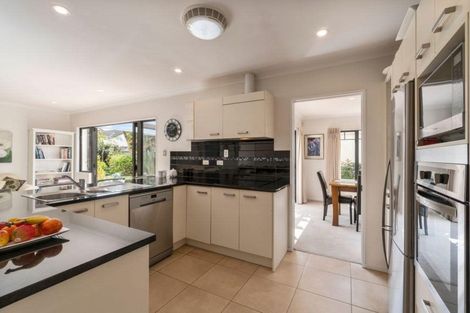 Photo of property in 8 Cellarmans Street, Te Atatu Peninsula, Auckland, 0610