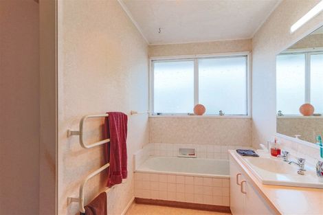 Photo of property in 10 Rewa Street, Inglewood, 4330