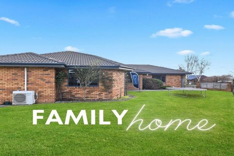 Photo of property in 12 Farleigh Close, Huntington, Hamilton, 3210