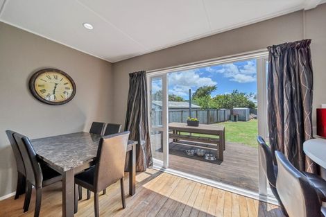 Photo of property in 6 Pacey Avenue, Hawera, 4610