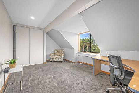 Photo of property in 9 Janice Place, Mount Pleasant, Christchurch, 8081