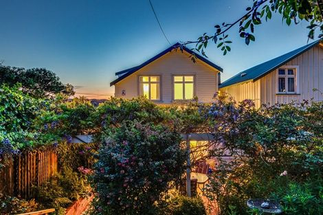Photo of property in 32 Steyne Avenue, Plimmerton, Porirua, 5026