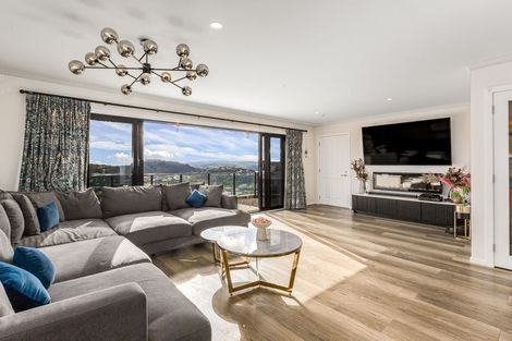 Photo of property in 9 Trysail Place, Whitby, Porirua, 5024