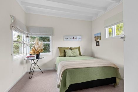 Photo of property in 51 Kent Terrace, Riverhead, 0820
