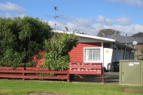 Photo of property in 2-4 Margaret Street, Papakura, 2110