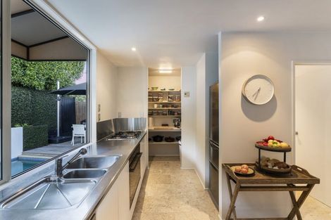 Photo of property in 27a Peter Terrace, Castor Bay, Auckland, 0620