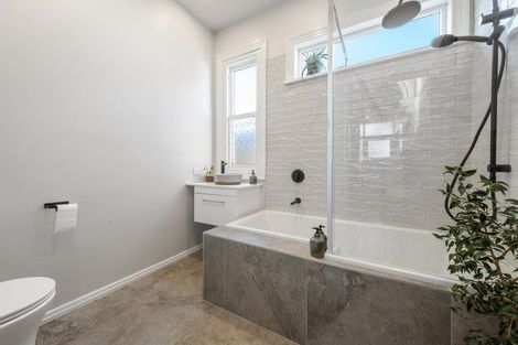 Photo of property in 81 Knowles Street, St Albans, Christchurch, 8052