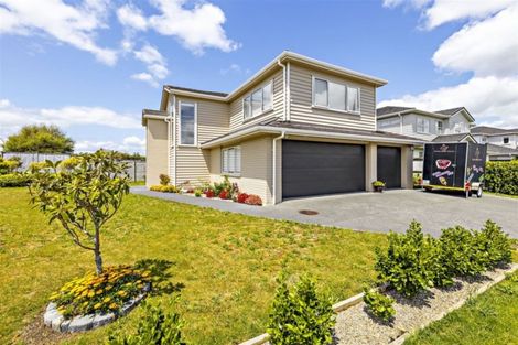 Photo of property in 99 Bayvista Drive, Karaka, Papakura, 2113