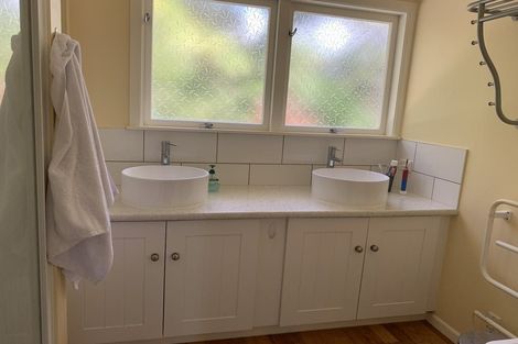 Photo of property in 2/26 Coroglen Avenue, Birkenhead, Auckland, 0626