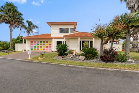 Photo of property in 48 Manor Park Drive, Pyes Pa, Tauranga, 3112