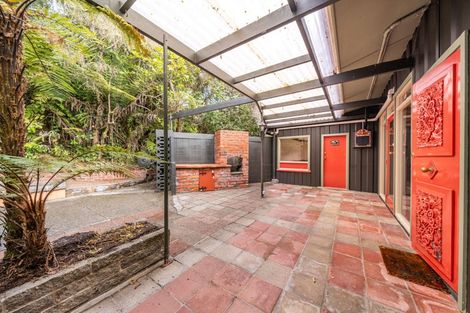 Photo of property in 99 Pinehaven Road, Pinehaven, Upper Hutt, 5019