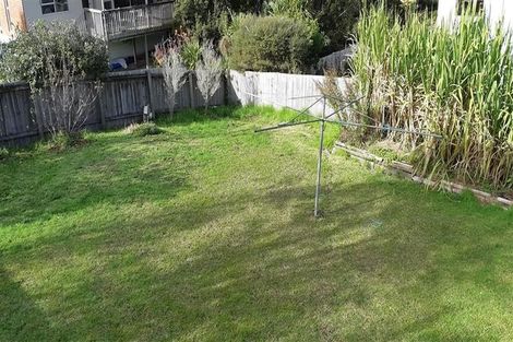 Photo of property in 12a Manuka Road, Glenfield, Auckland, 0629