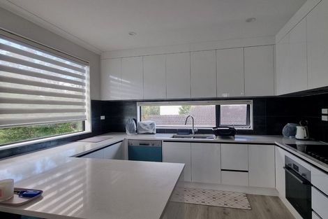 Photo of property in 320c Royal Road, Massey, Auckland, 0614