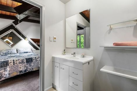 Photo of property in 9 Poplar Road, Stanmore Bay, Whangaparaoa, 0932