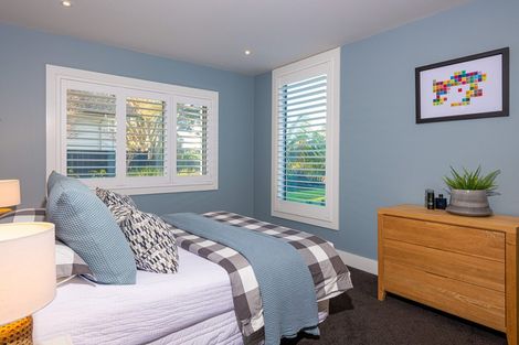 Photo of property in 6 Tiri Road, Milford, Auckland, 0620
