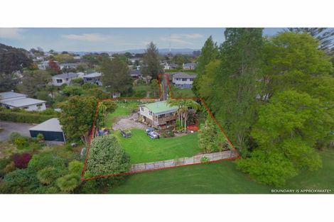 Photo of property in 41 Taipari Road, Te Atatu Peninsula, Auckland, 0610