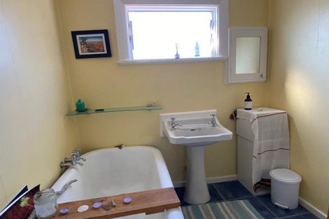 Photo of property in 13 Effingham Street, North New Brighton, Christchurch, 8083