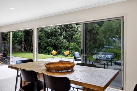 Photo of property in 72e Wairau Road, Oakura, 4314