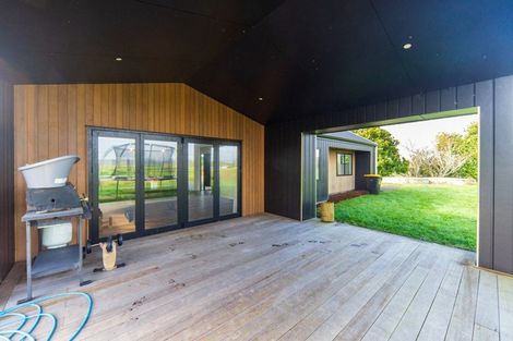 Photo of property in 2082 Kakaramea Road, Ngahinapouri, Hamilton, 3290