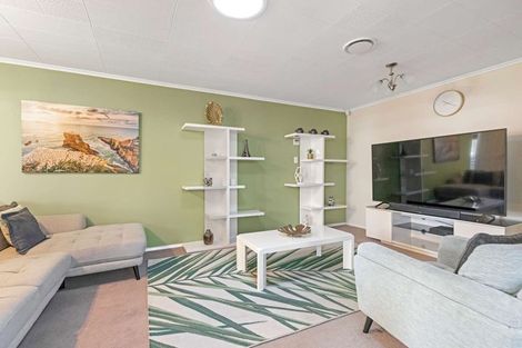 Photo of property in 39 Kennedy Drive, Levin, 5510
