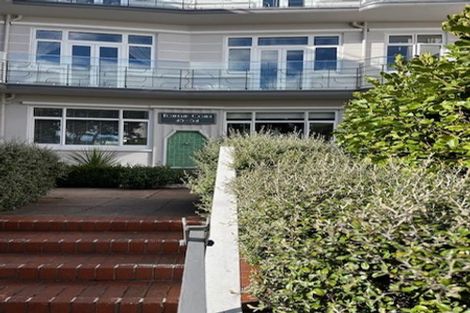 Photo of property in Fountain Court, 48u6 Oriental Parade, Oriental Bay, Wellington, 6011