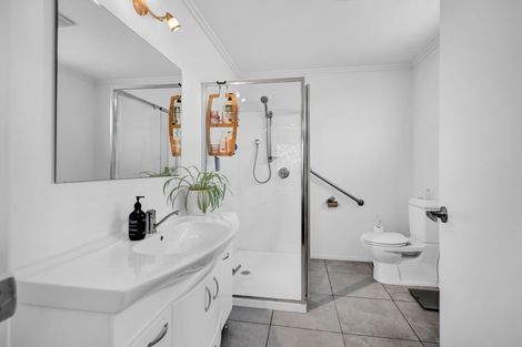 Photo of property in 117 Poplar Grove, Whalers Gate, New Plymouth, 4310