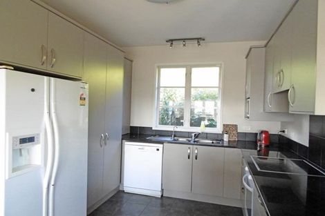 Photo of property in 35 Scott Avenue, Mangere Bridge, Auckland, 2022