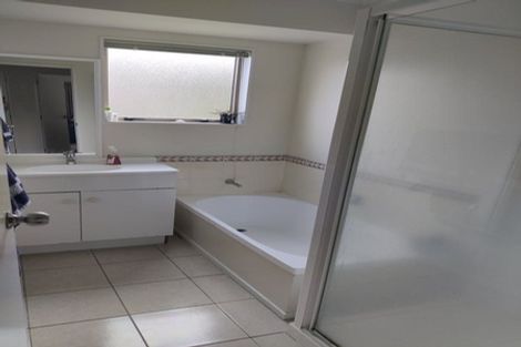 Photo of property in 7 Royalpark Place, Favona, Auckland, 2024