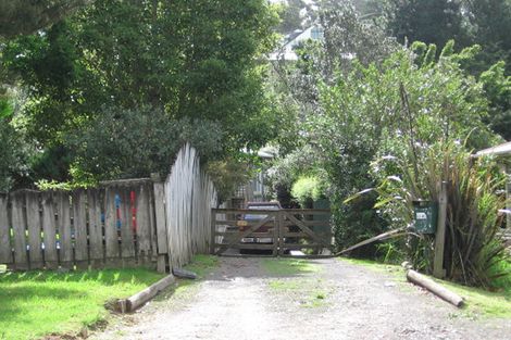 Photo of property in 6 Woodside Road, Massey, Auckland, 0614