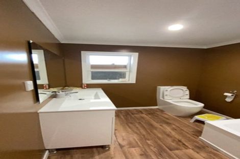 Photo of property in 310 Main Road, Tawa, Wellington, 5028