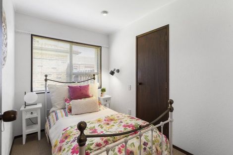 Photo of property in 34 Vivian Wilson Drive, Eastern Beach, Auckland, 2012