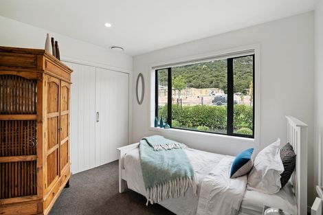 Photo of property in 4 Hidden Hills Drive, Wanaka, 9305