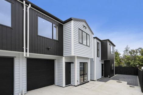 Photo of property in 21a Pipitea Place, Massey, Auckland, 0614