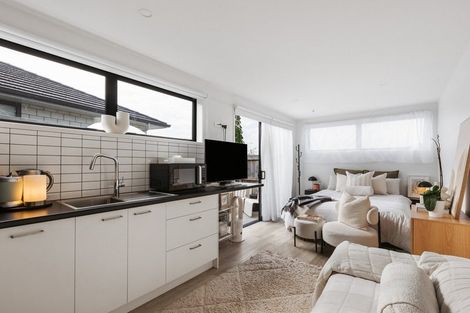 Photo of property in 50 Bert Wall Drive, Omokoroa, 3114