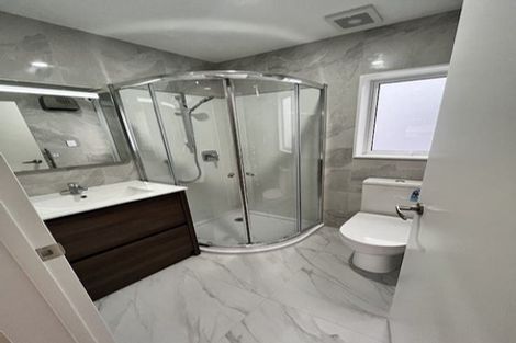 Photo of property in 28b Halberg Street, Glenfield, Auckland, 0629