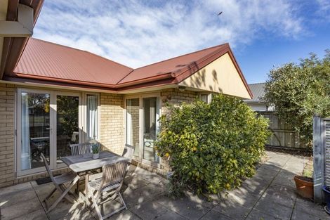Photo of property in 14 Len Hale Place, Parklands, Christchurch, 8083
