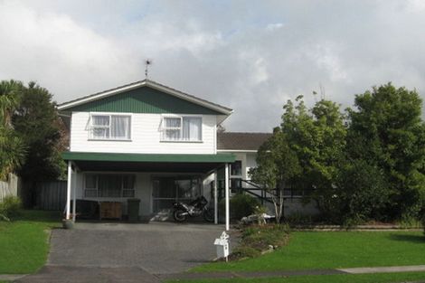 Photo of property in 77 Walworth Avenue, Pakuranga Heights, Auckland, 2010